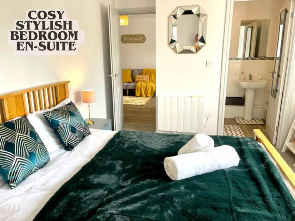 Stylish Cosy And Bright Apartment - Fantastic Location - Perfect For Business Or Solo Travellers Bishop’s Stortford Exterior foto